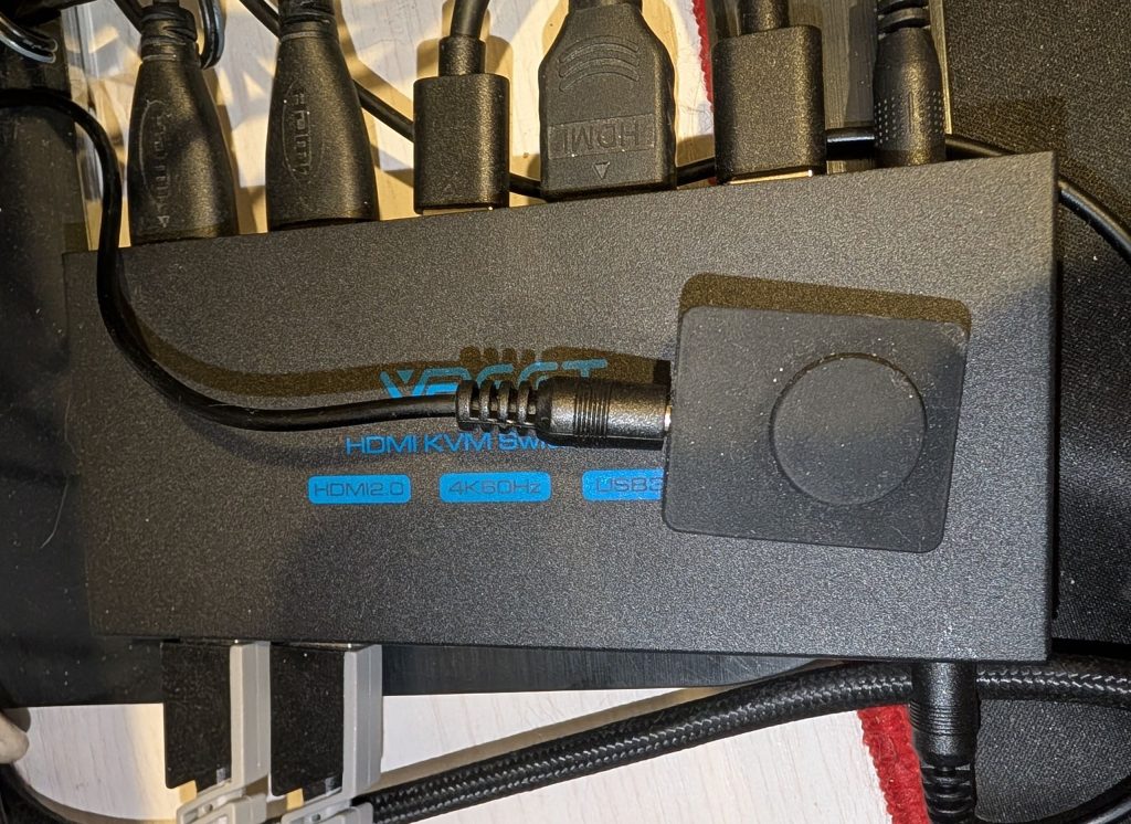 KVM Switch USB 3.0 – 2 ordenadores 1 monitor + 4 USB